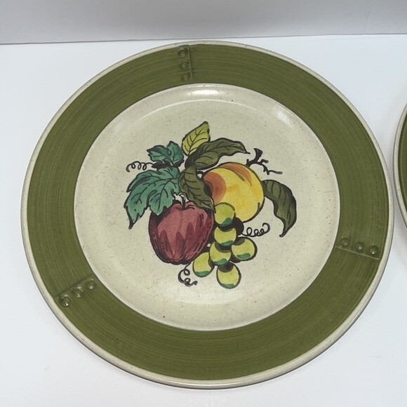 Metlox Poppytrail Vernon Provincial Fruit 10.5 in Dinner Plates Set of 2 - Picture 1 of 13